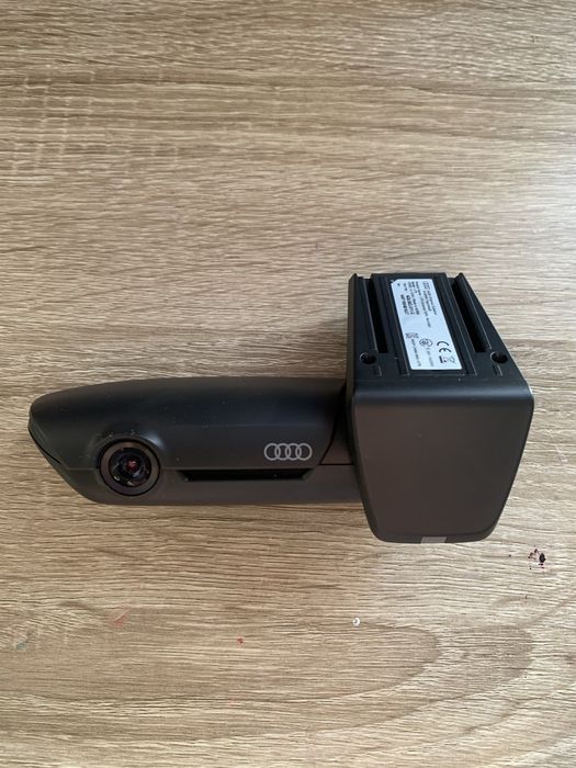 оригінальний відеореєстратор Audi UTR