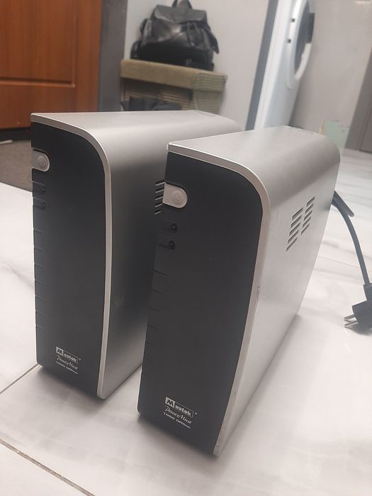 Безперебійник Mustek 1000 PowerMust