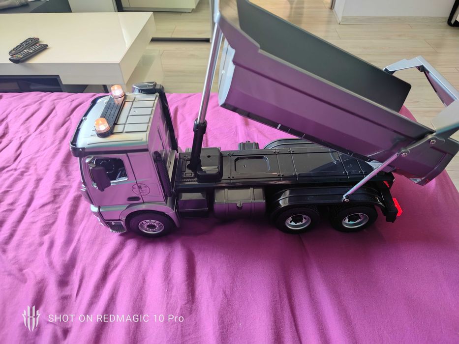 Mercedes Benz Arocs RC 1:20
