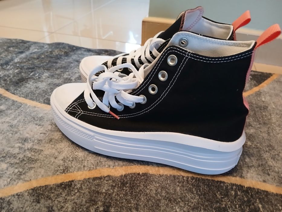 Nowe trampki Converse rozmiar 5,5