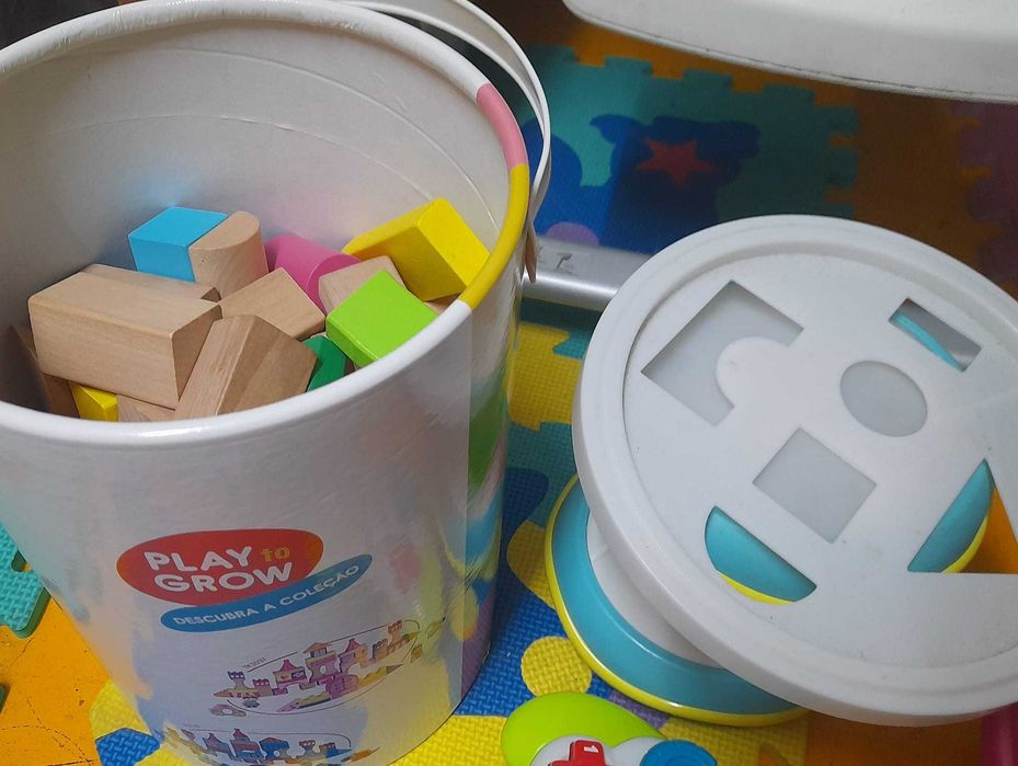 Brinquedos didáticos em madeira (Djeco, ikea)