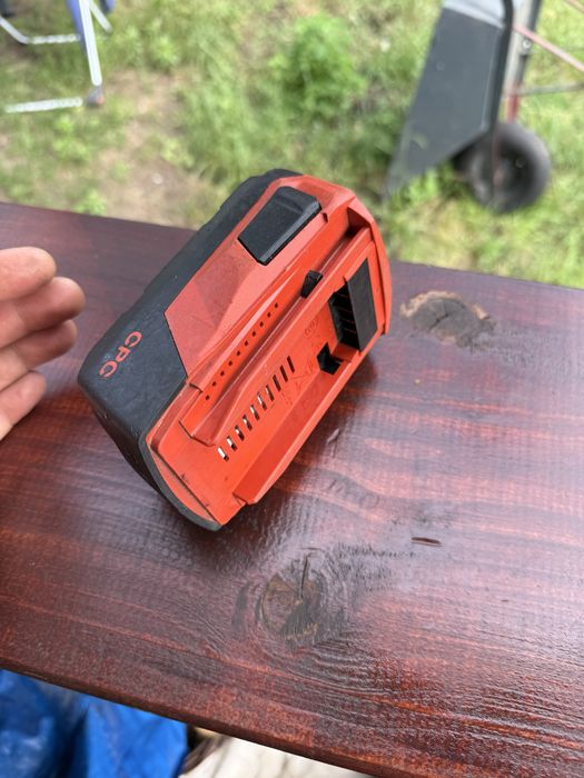 Bateria hilti b22/ 4.0Ah sprawna 2022