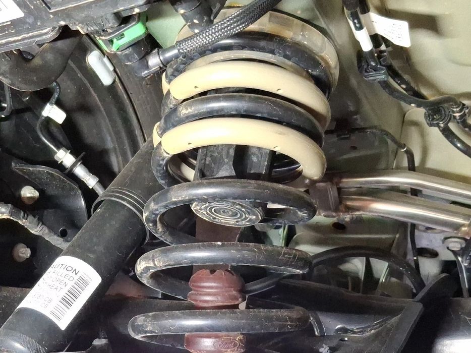 Conjunto Molas Suspensão Tras/Traseira FORD Tourneo Courier Kombi II