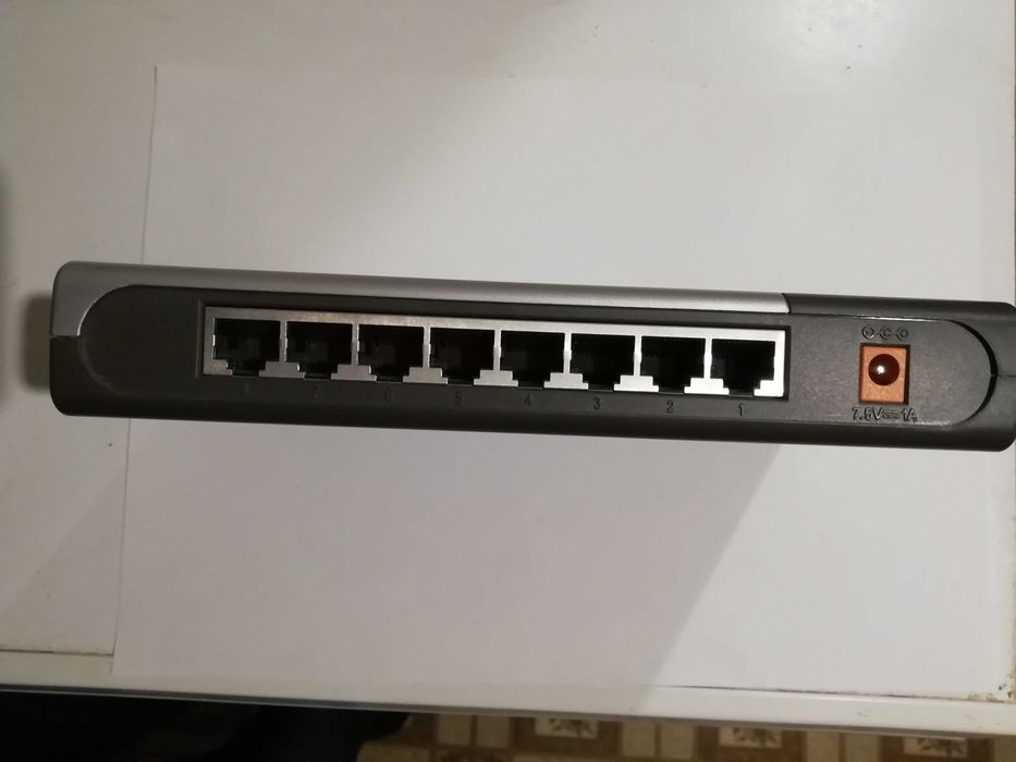 Коммутатор/Cвитч (Switch) D-Link DES-1008D
