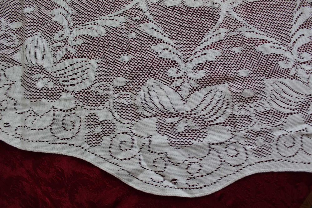 Toalhas de mesa em linho e croché