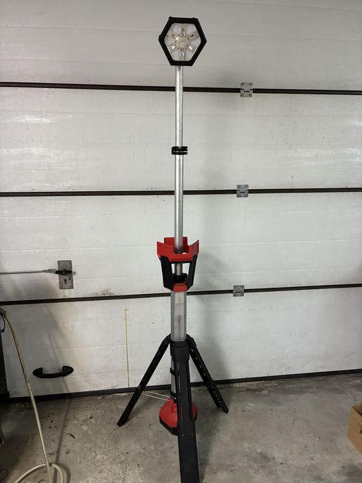 Lampa Milwaukee M18 SAL