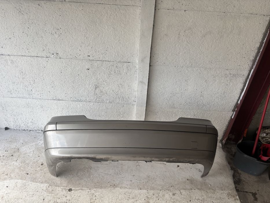 Zderzak tył tylny mercedes w203 c klasa  sedan 723