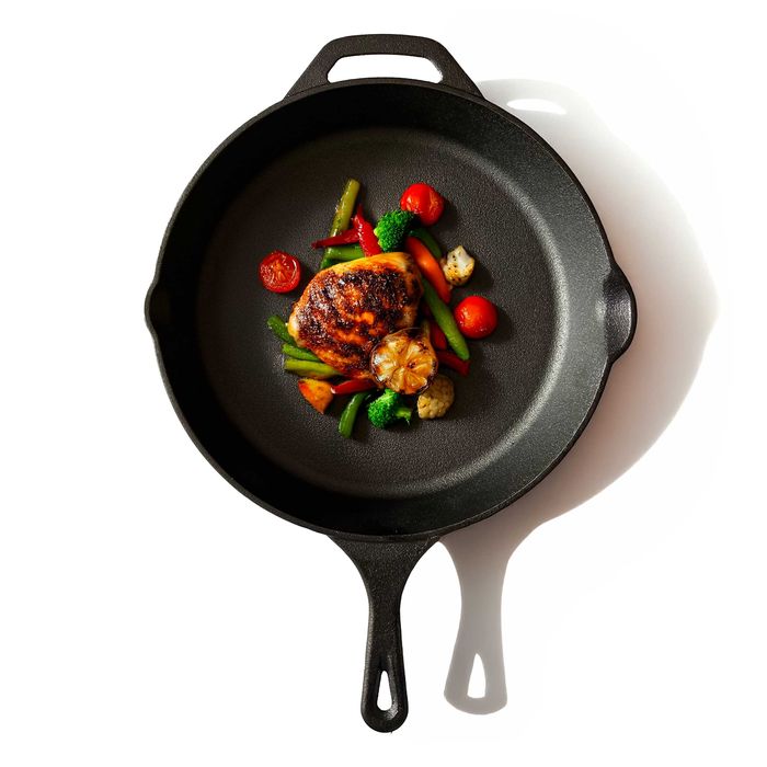 żeliwna patelnia 30,5cm grill gaz ognisko indukcja uchwyt żeliwny