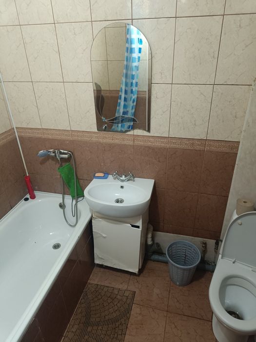 Недорого! Квартира подобово! Старовільська 20/10
