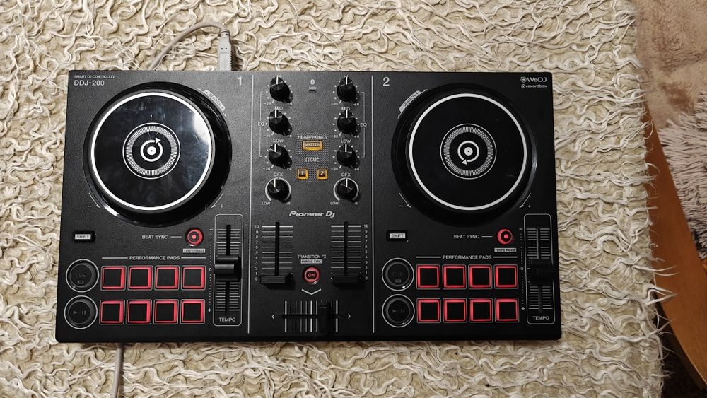 Pioneer DDJ 200 konsola DJ