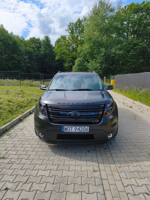 Ford Explorer