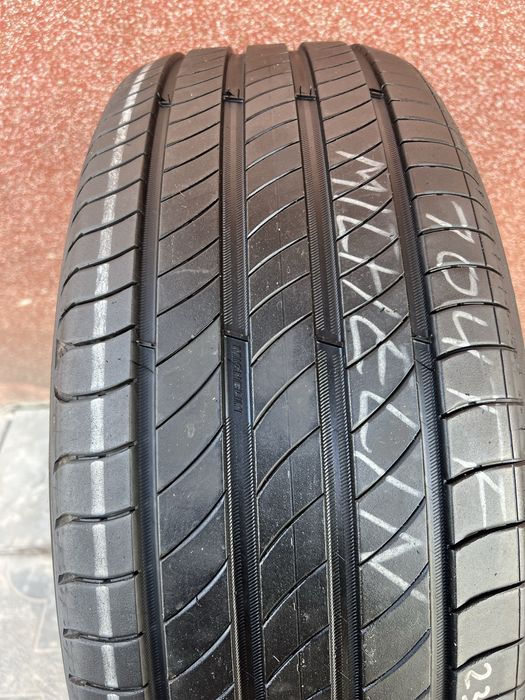 Продам б/у шину michelin