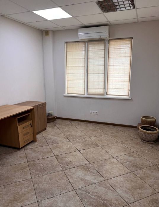 Без % Комерційне приміщення.Фасад.Виноградар.Ремонт