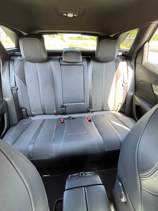 Peugeot 3008 1.6 Hybrid GT Line e-EAT8