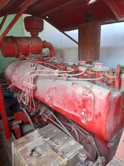 Gerador Alstom 100kVA, em bom estado, com motor Perkins a gasóleo