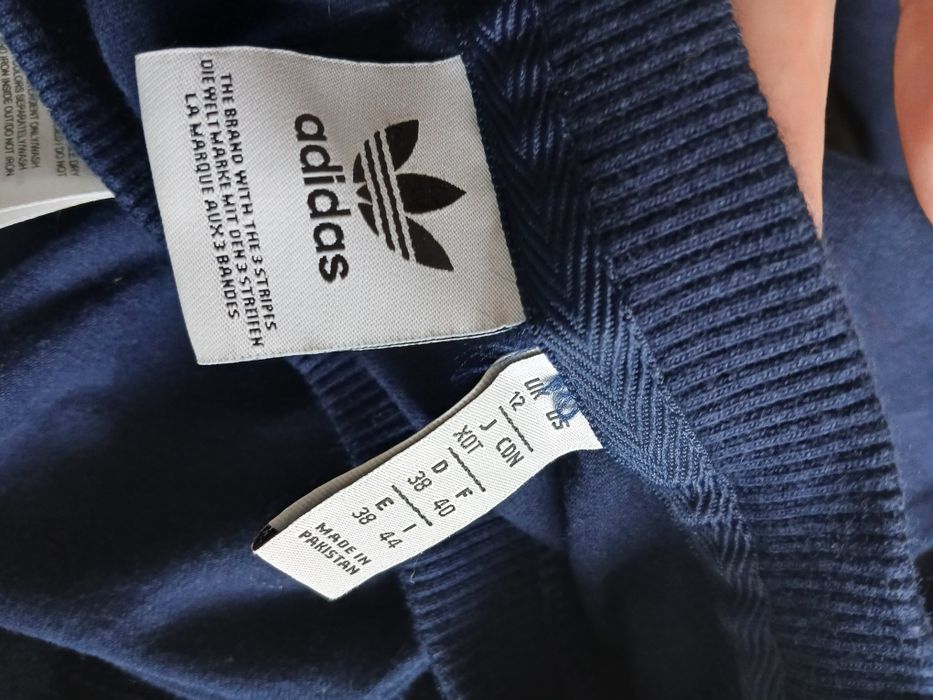 Жіноче плаття Adidas