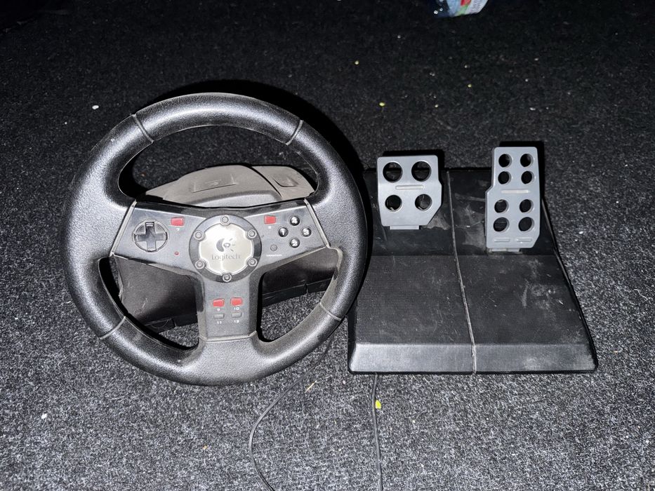 Продам ігровий руль logitech formula vibration feedback