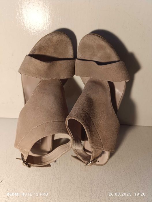 sandały skórzane Lasocki