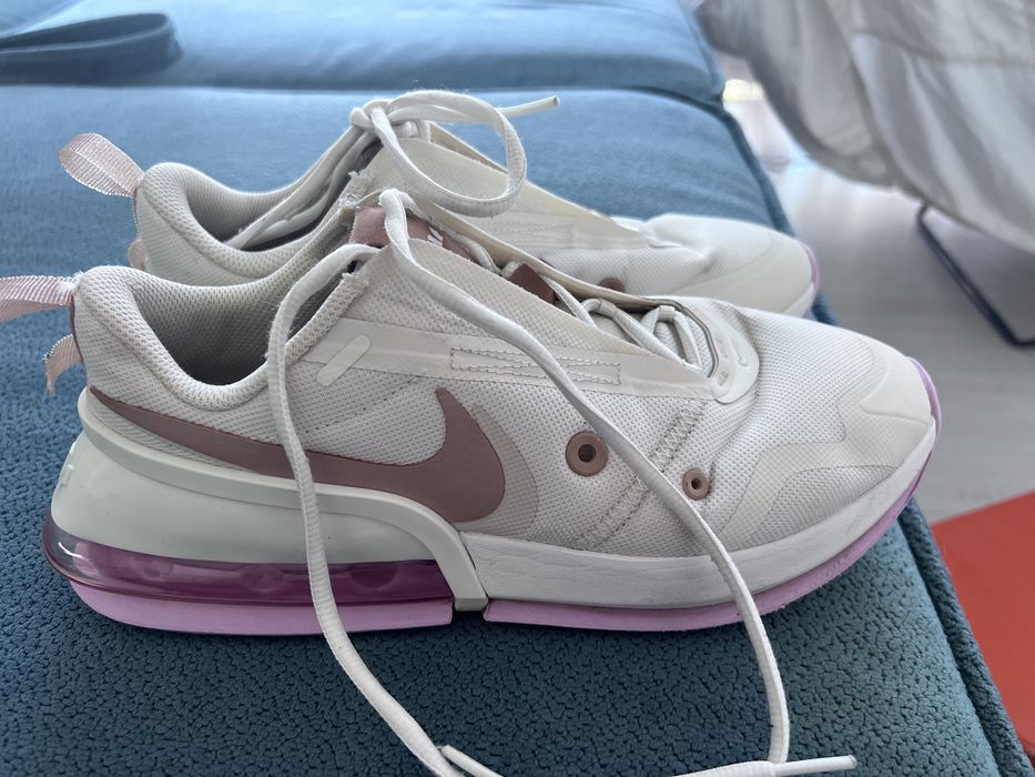 Nike air up розмір 40(25,5-26см)