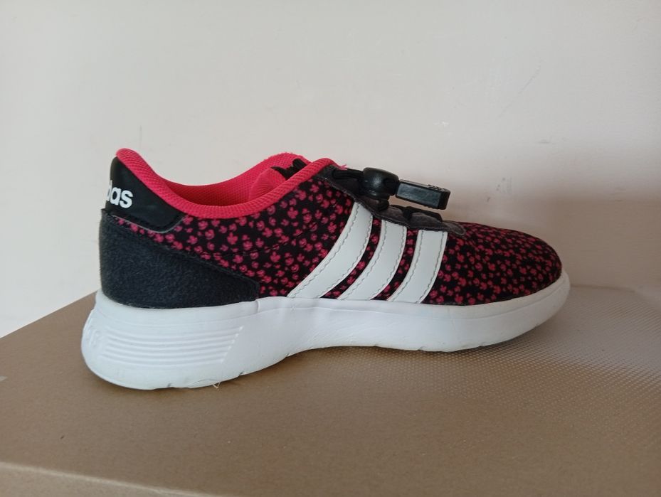 Дитячі кросівки Adidas Lite Racer  з квітковим принтом