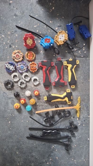 Іграшки Beyblade лотом