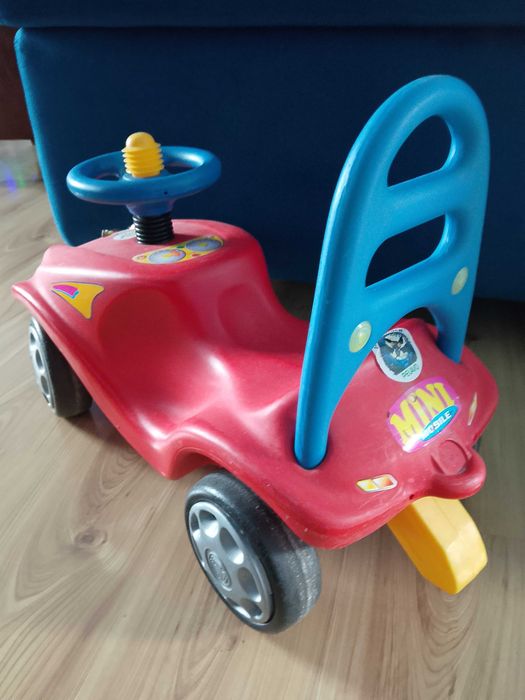 Autko jeździk solidny