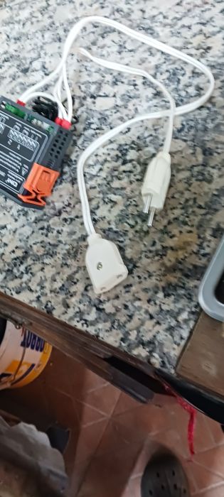 Digital thermostat 220 with plug and socket64552703862530120