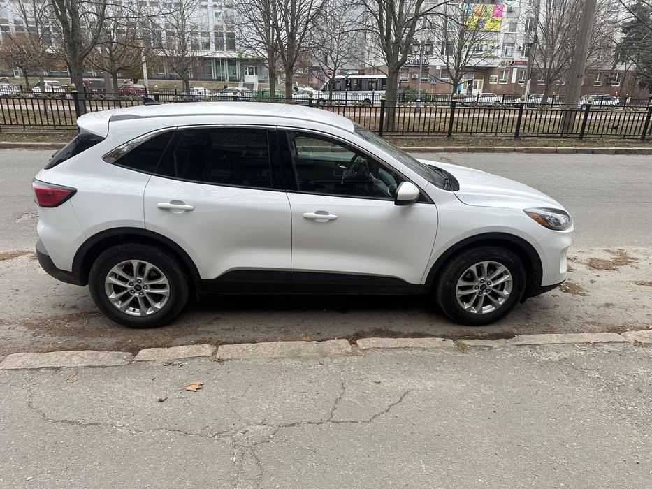 Ford Escape 2020 VIN 1FMCU9G68LUB00355 фото оголошення 5 з 16