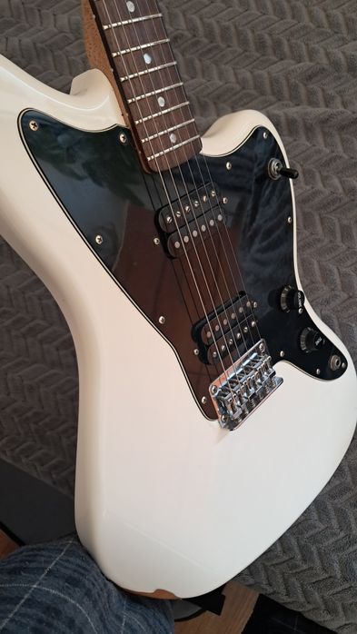 squier jazzmaster - Купить электрогитары - Цена на OLX.ua