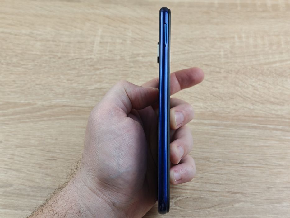 Продам Redmi Note 7 Pro (6/128GB)