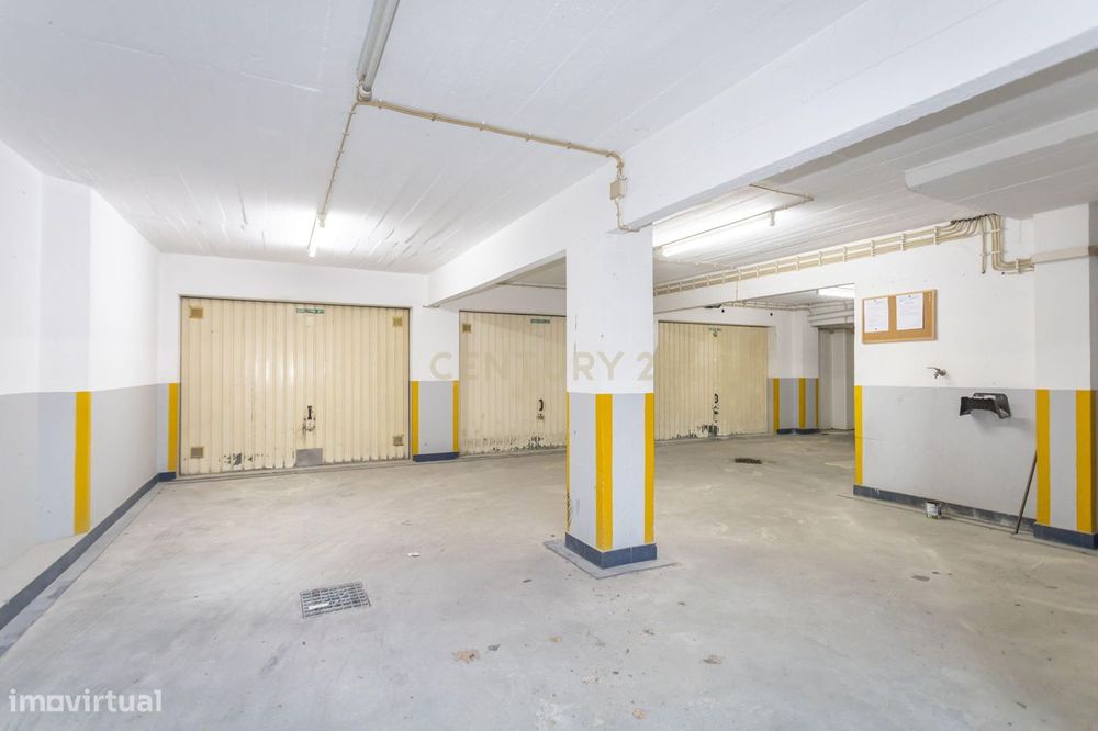 Lugar de Garagem Privativo - Av. Bento Jesus Caraça