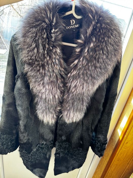 Натуральная шуба из стриженой козы и чернобурки.