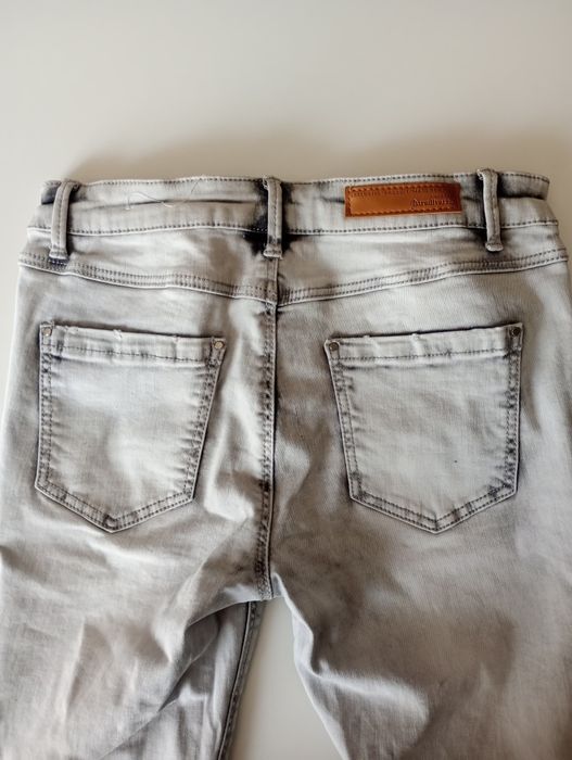 Spodnie rurki jeansy dżinsy Stradivarius