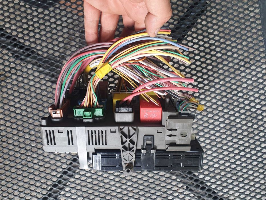 Modul sterownik bsi bsm komfortu Renault  Laguna 2 sprawny