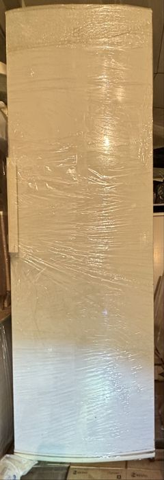 Продам морозильную камеру ELECTROLUX EUF2743AOW