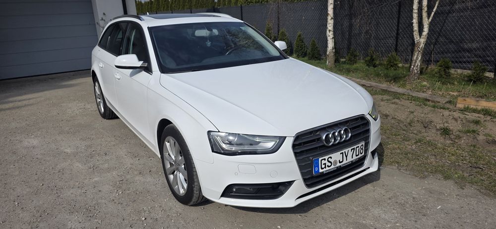 Audi a4 b8 Lift 2.0tdi 177km,xenon,led