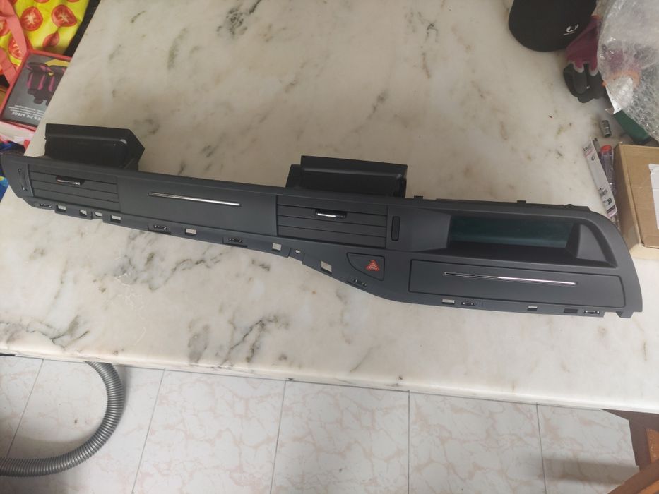 Moldura citroen c5 x7 2009 ingles