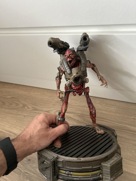 1x Estátua Doom 2016 Edição de Colecionador Revenant 12" SEM CAIXA