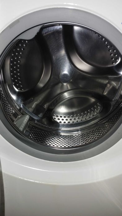Washing machine.457923762156349443