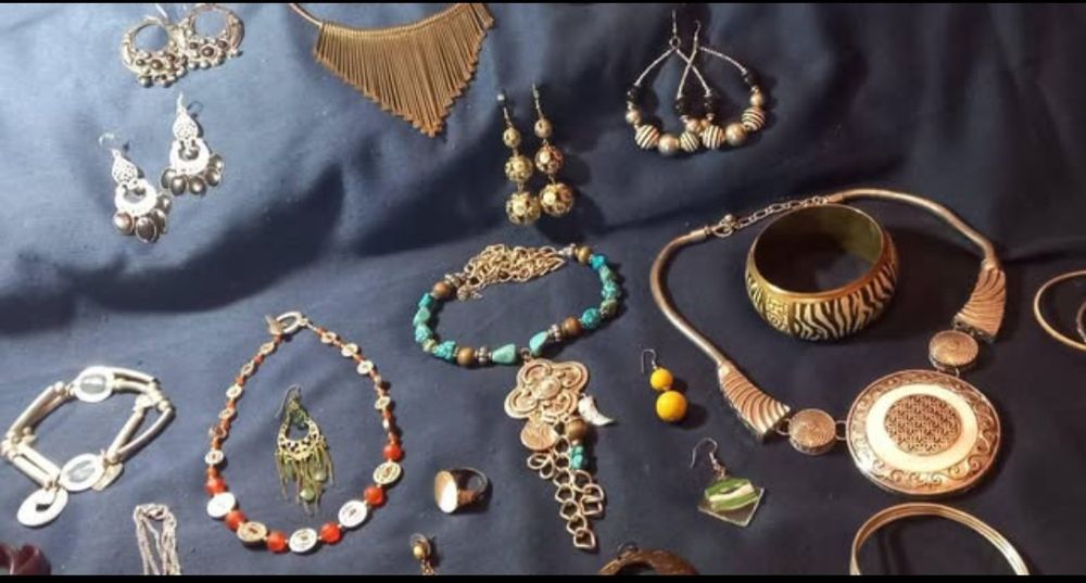 Lote de Joalharia artesanal