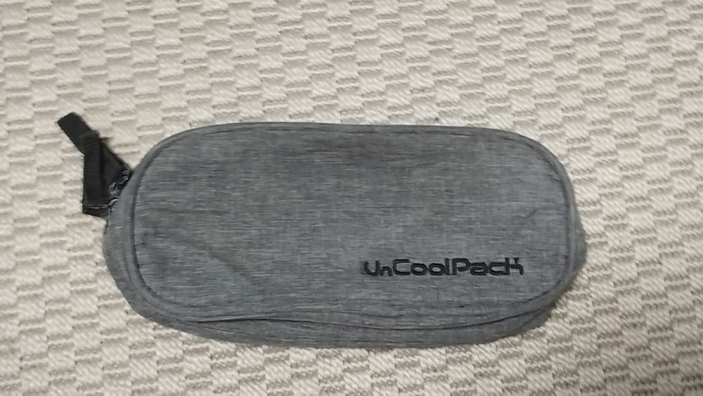 Piórnik UnCoolPack