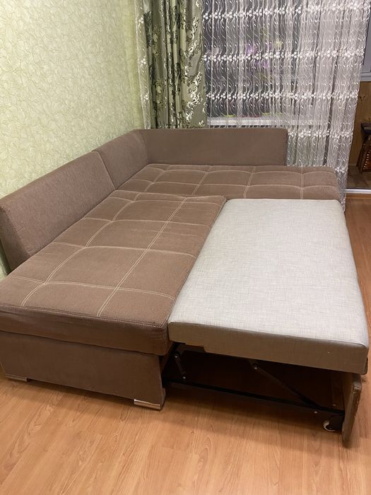 Продам диван кутовий