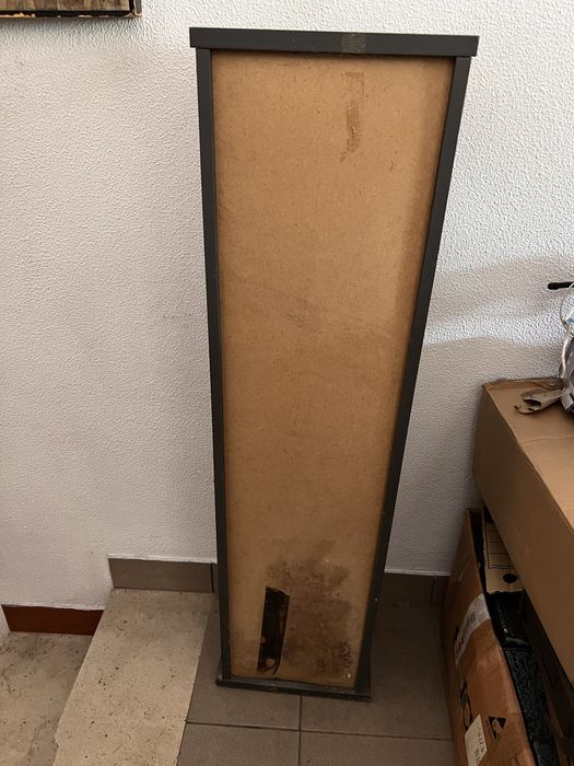 Torre para guardar cd