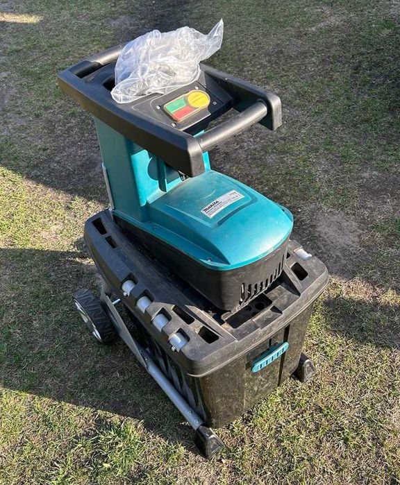 MAKITA rozdrabniacz do gałęzi UD2500 2500W na części