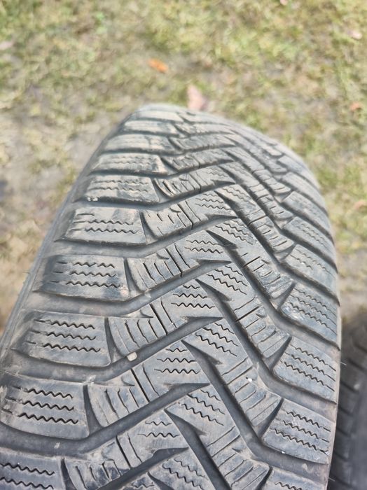 4 felgi stalowe + opony zimowe 195/65 R15 5x108