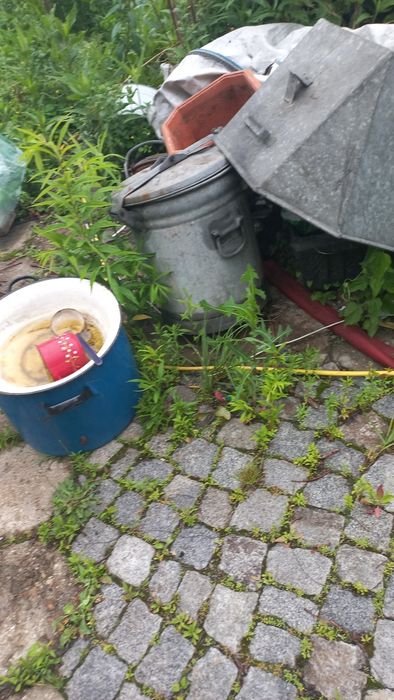 Donice emaliowane różne. Wiadra
