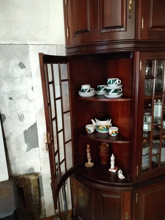 OFEREÇO Móvel cristaleira sala jantar