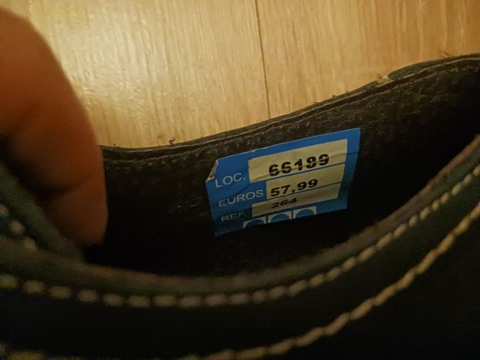Vendo sapatos de homem em couro n.41