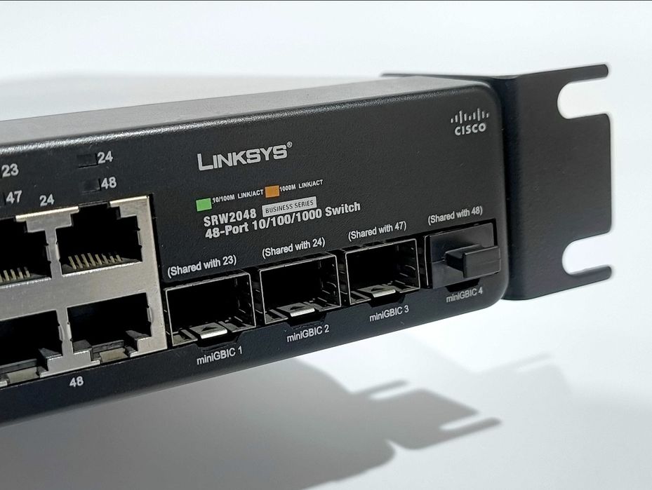 Switch Cisco LinkSys SRW2048 | 1000Mbps | 1 Gigabit | 48 + 4 porty |
