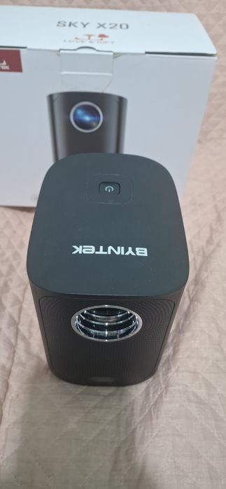 Продам проектор Byintek X20